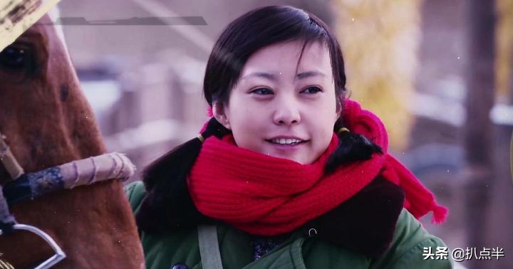 同样演农村姑娘，把赵丽颖、童瑶和热依扎放在一起，就看出差距了