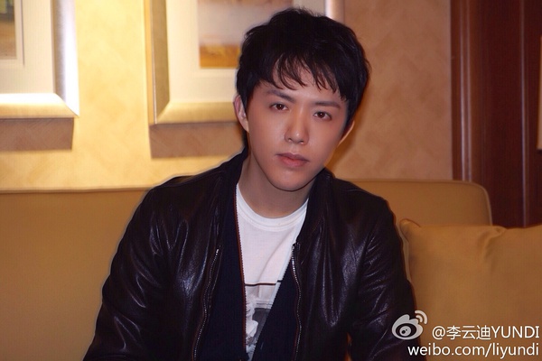 没一点优待，明星犯错照样抓！回顾2021年被抓的8位，有的不止1次