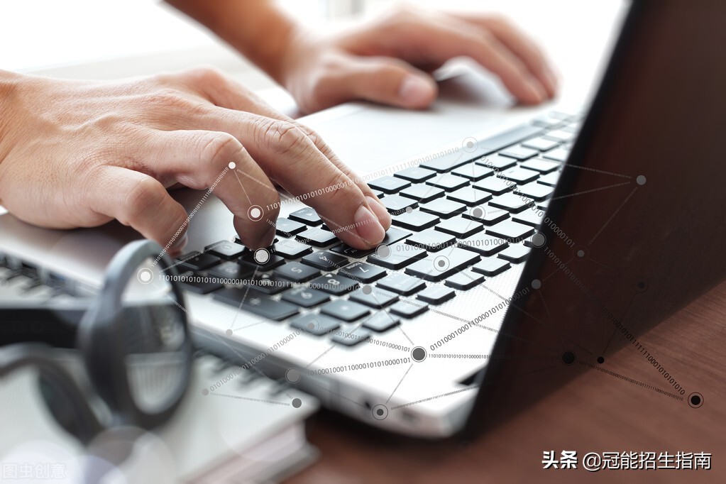 计算机专业的女生适合干什么工作？成都有哪些比较好的职校？