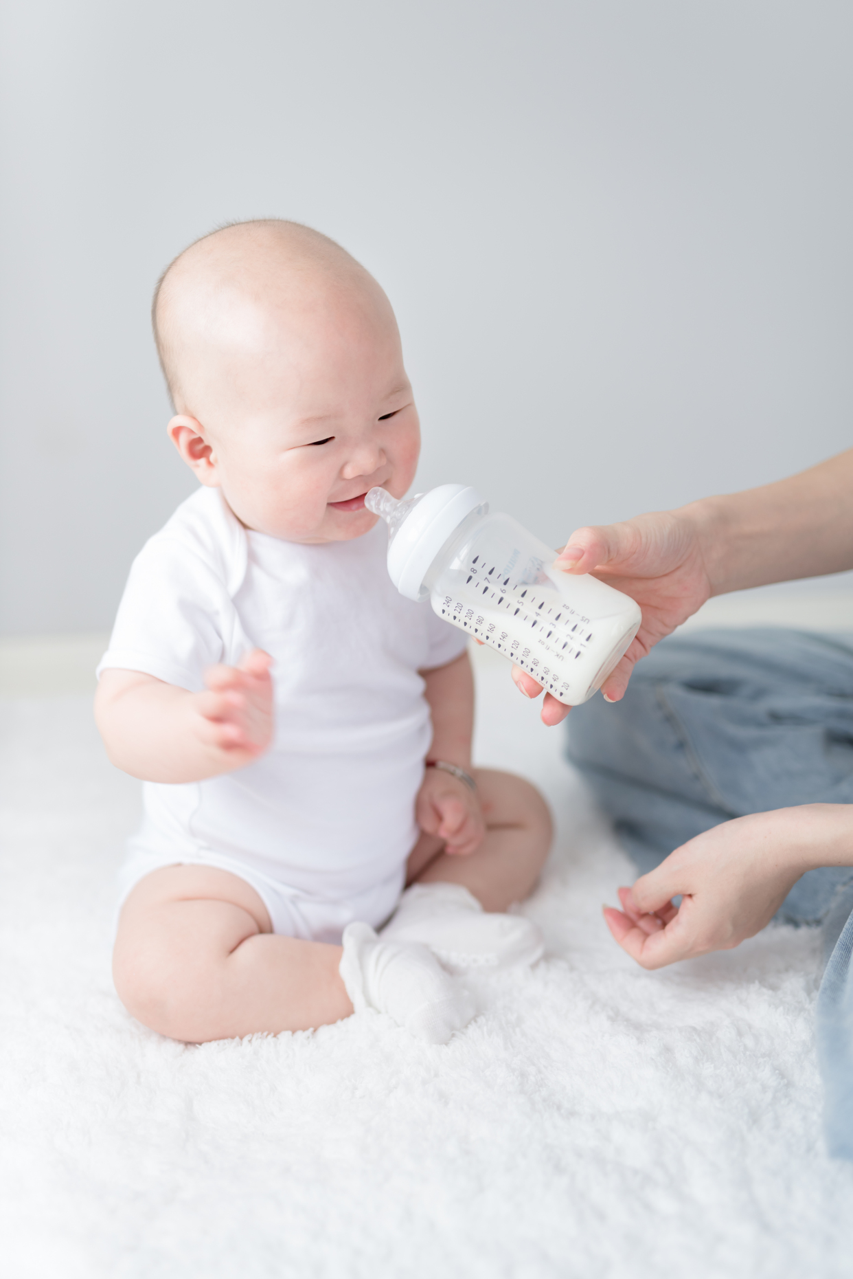 宝宝转奶时机把握：如何让宝贝舒适过渡到新奶粉