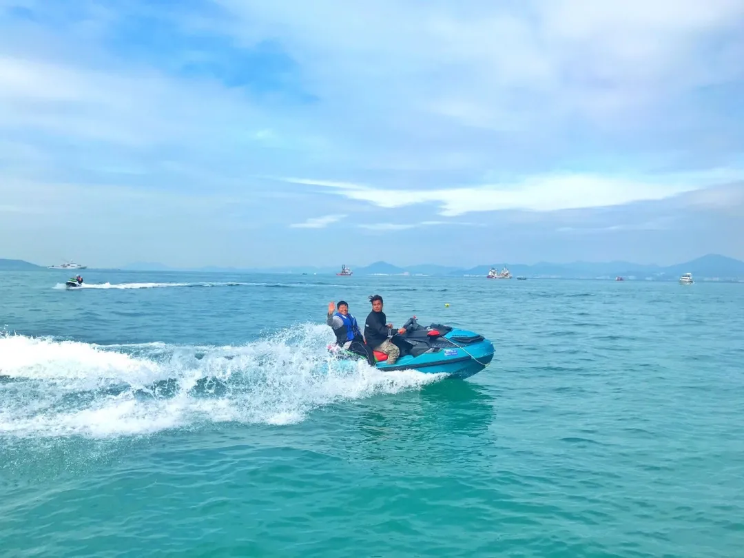走,去海南过年去!撒网捕鱼、帆船体验、海鲜大餐,开心过大年
