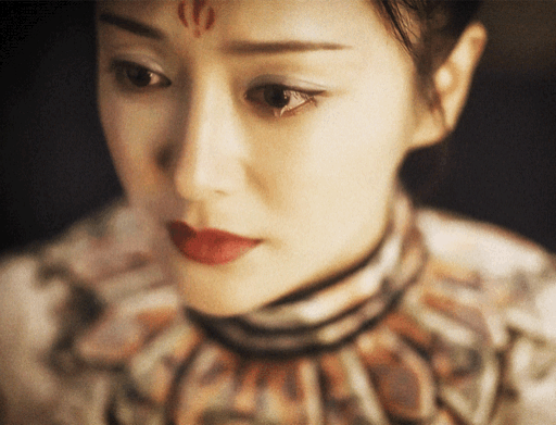 播出2集，收视率爆了！秦岚一出手，就给央视带来了“王炸”