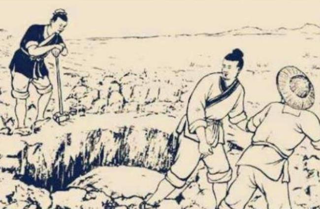 民间故事：木匠被员外刁难，挖井坍塌时母蛇托梦：赶快用火别迟疑