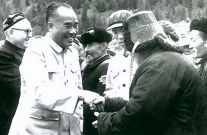 1960年，朱德元帅自参军后第一次返回了仪陇老家