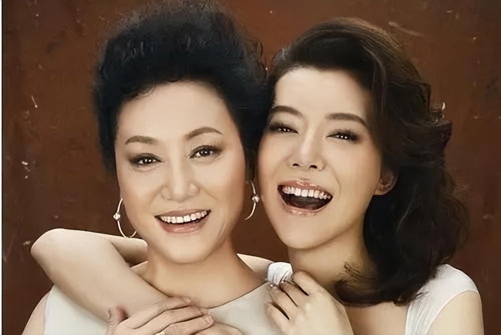 王丽云和车晓，母女俩先后离异，婚姻不是人生的唯一选择