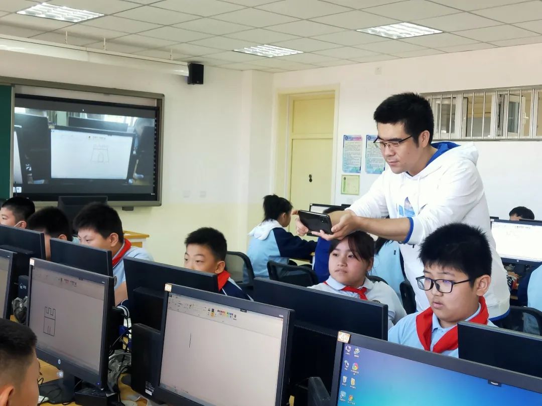 天津市实验小学滨海学校：课堂增质 双减增效