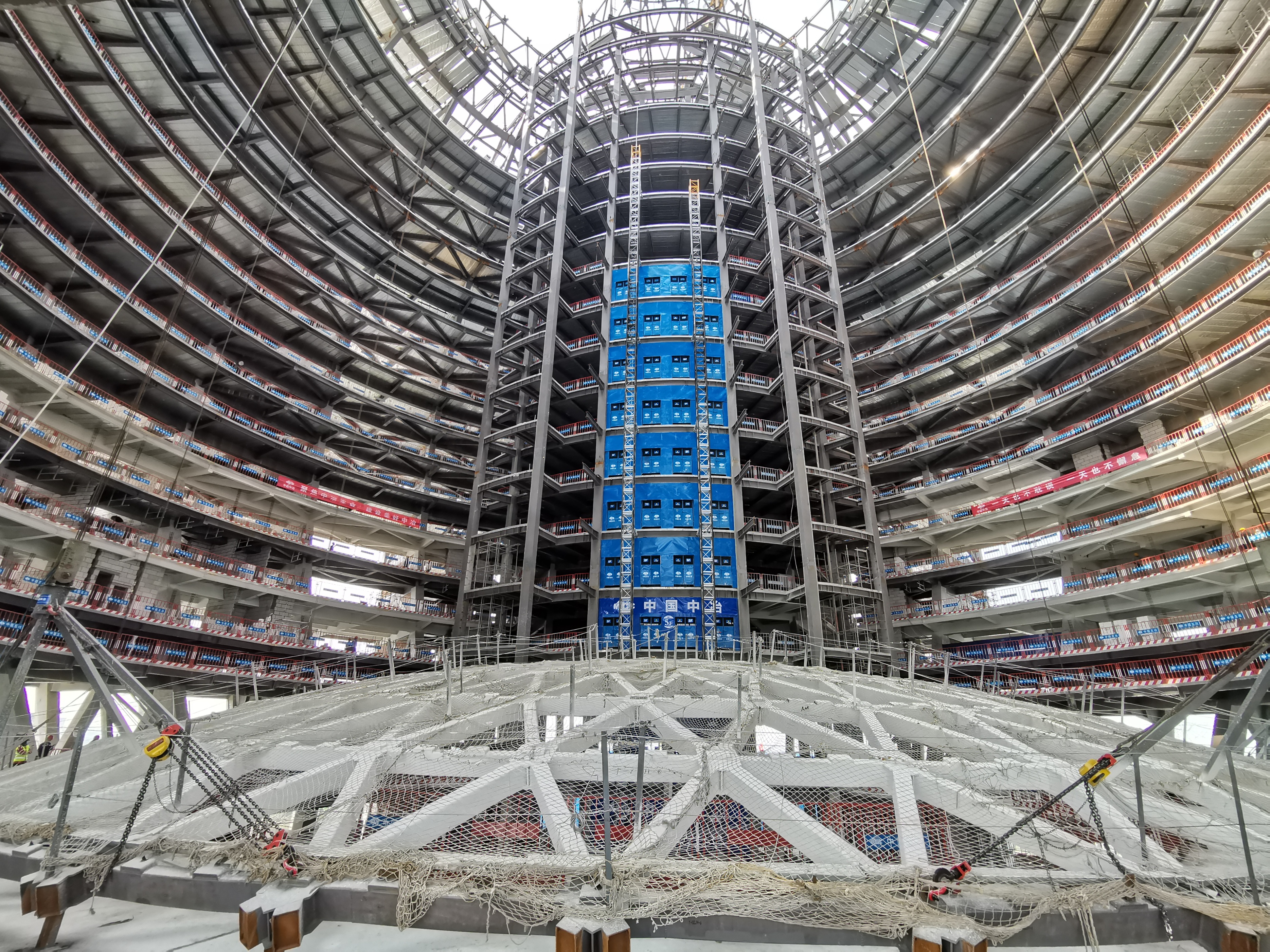 中国五冶集团圆满完成世界最大球体建筑钢结构穹顶提升作业