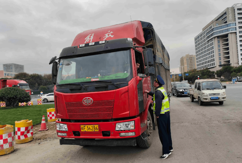 财商快报 | 宁德时代不造车；腾讯QQ回应“大规模盗号”；张庭夫妇公司被冻结约95万财产