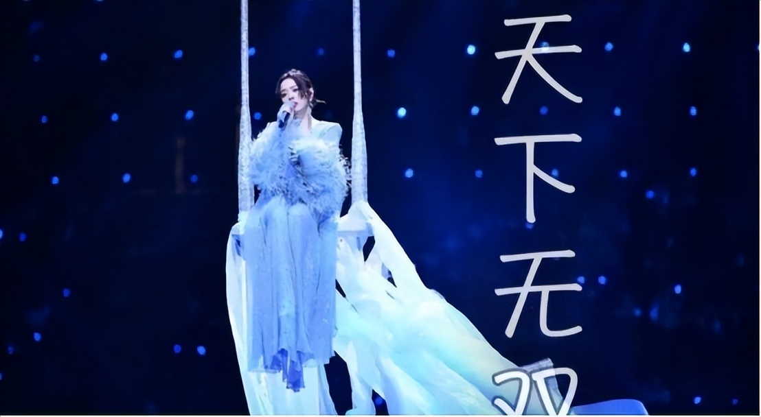 当了13年的赚钱工具，靠逼婚上位，张靓颖到底有多傻？