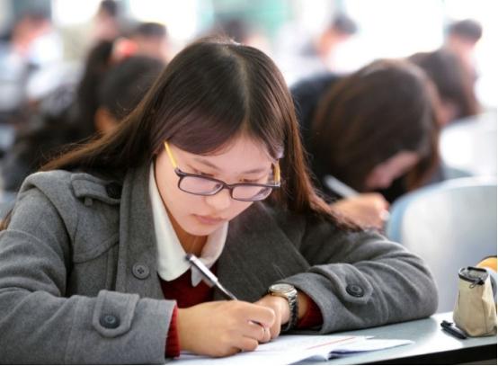 河南大专学校（河南4所专科被称为）