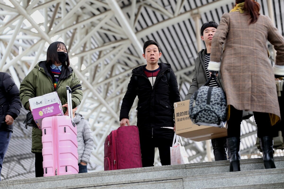 2022高校寒假放假时间表出炉，多地假期提前，“最长”假期达76天