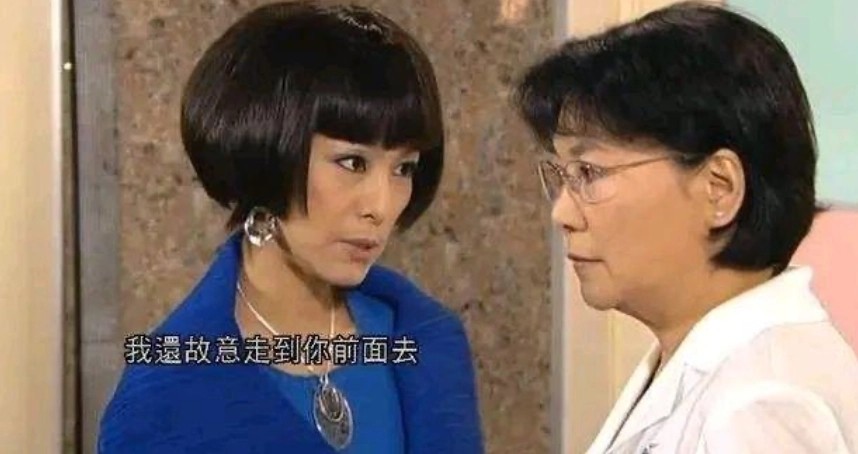 米雪：只恋爱不结婚，男友离世后带相片一起旅行，67岁单身也快乐