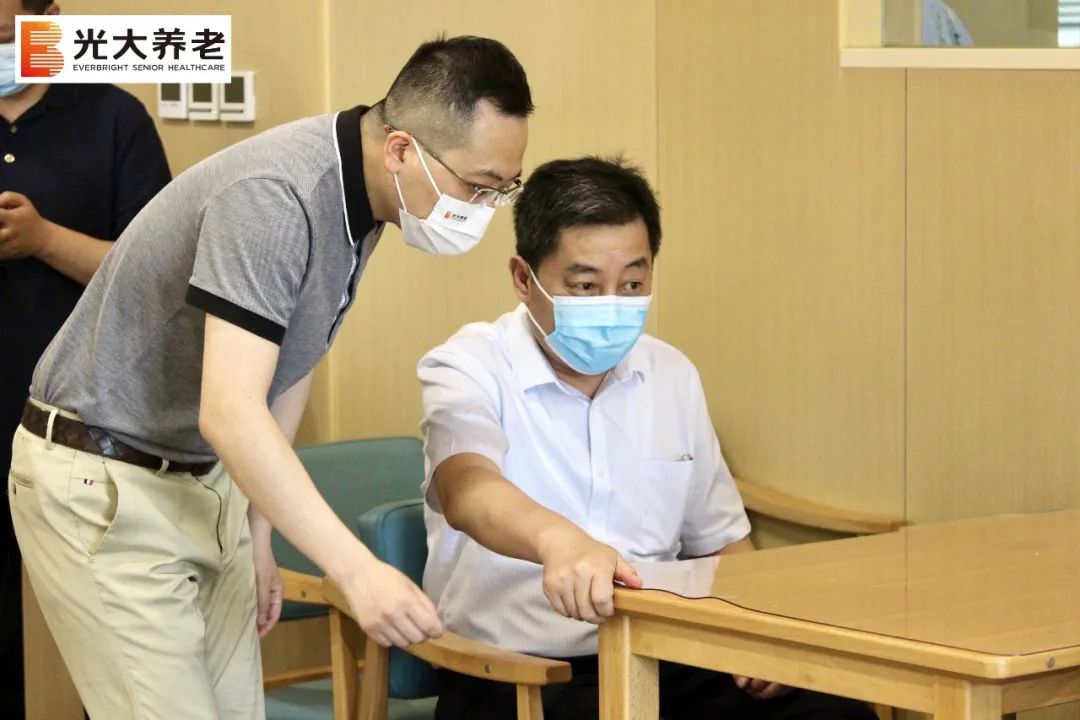 重庆市副市长但彦铮莅临伟德国际1946bv官网调研