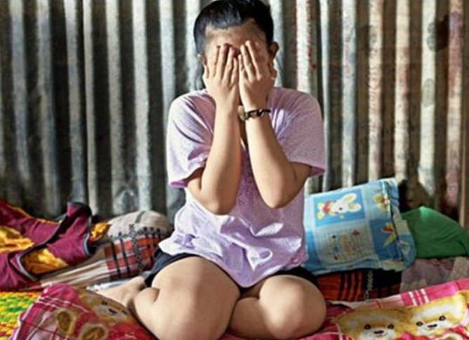 小学生来例假“无厕可用”，曾向老师求助反被拒，还遭同学们嘲笑