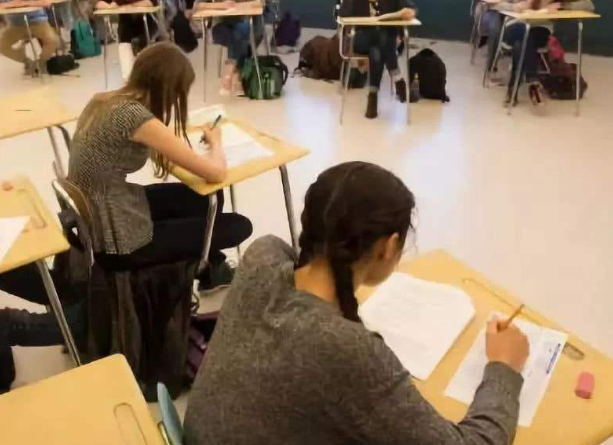 “一模”多少分高考才有望上985？教师道出“内情”，扎心却现实