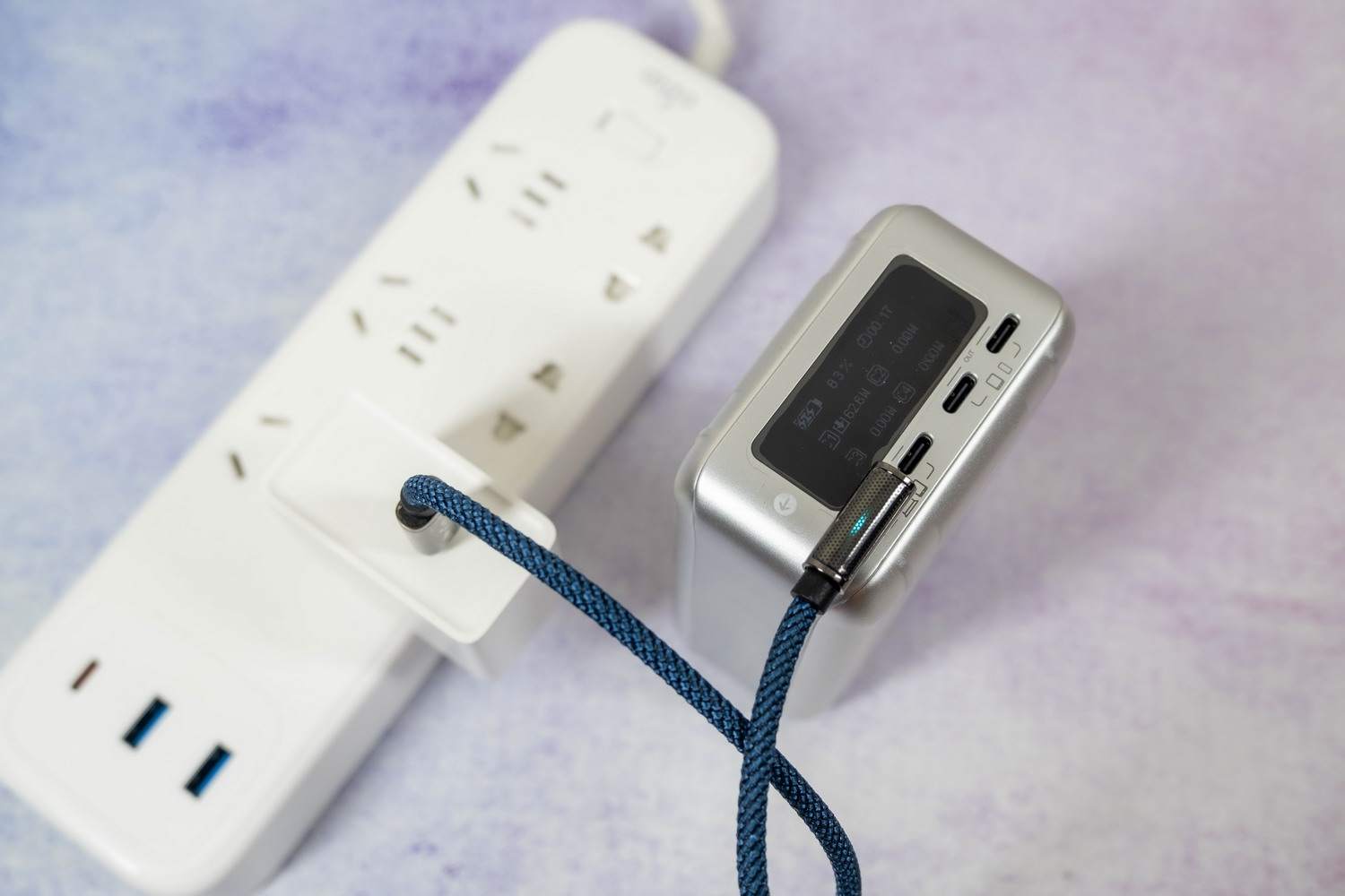 小巧便携高功率，充电更快更省时，aigo充电器C口65W体验