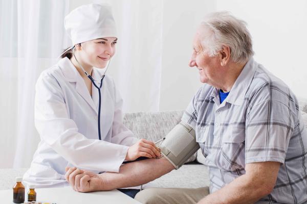 中风不会无缘无故找上门，这3种疾病或是诱发因素，需重视起来