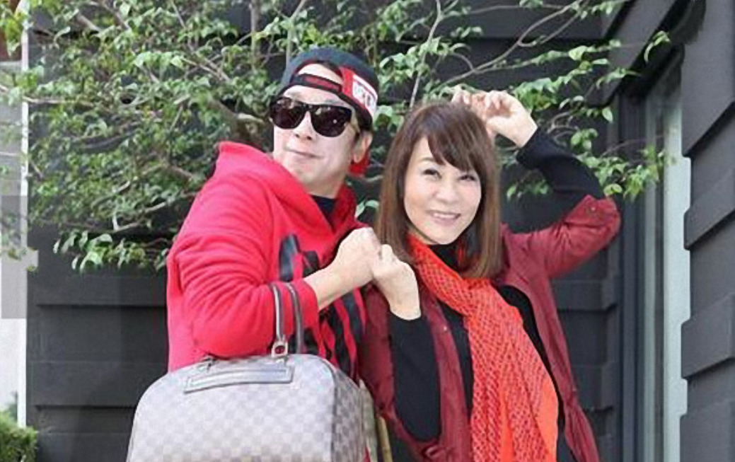 歌手龙千玉：爱女和父亲接连离世，儿子车祸，她的生活现状怎样？