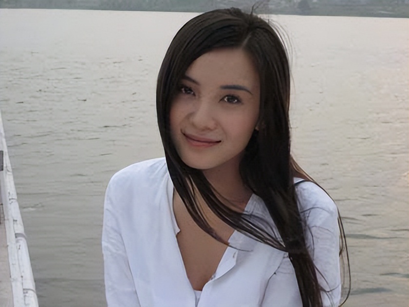 同样叫宋佳，一个事业爱情双丰收，一个只谈恋爱不结婚