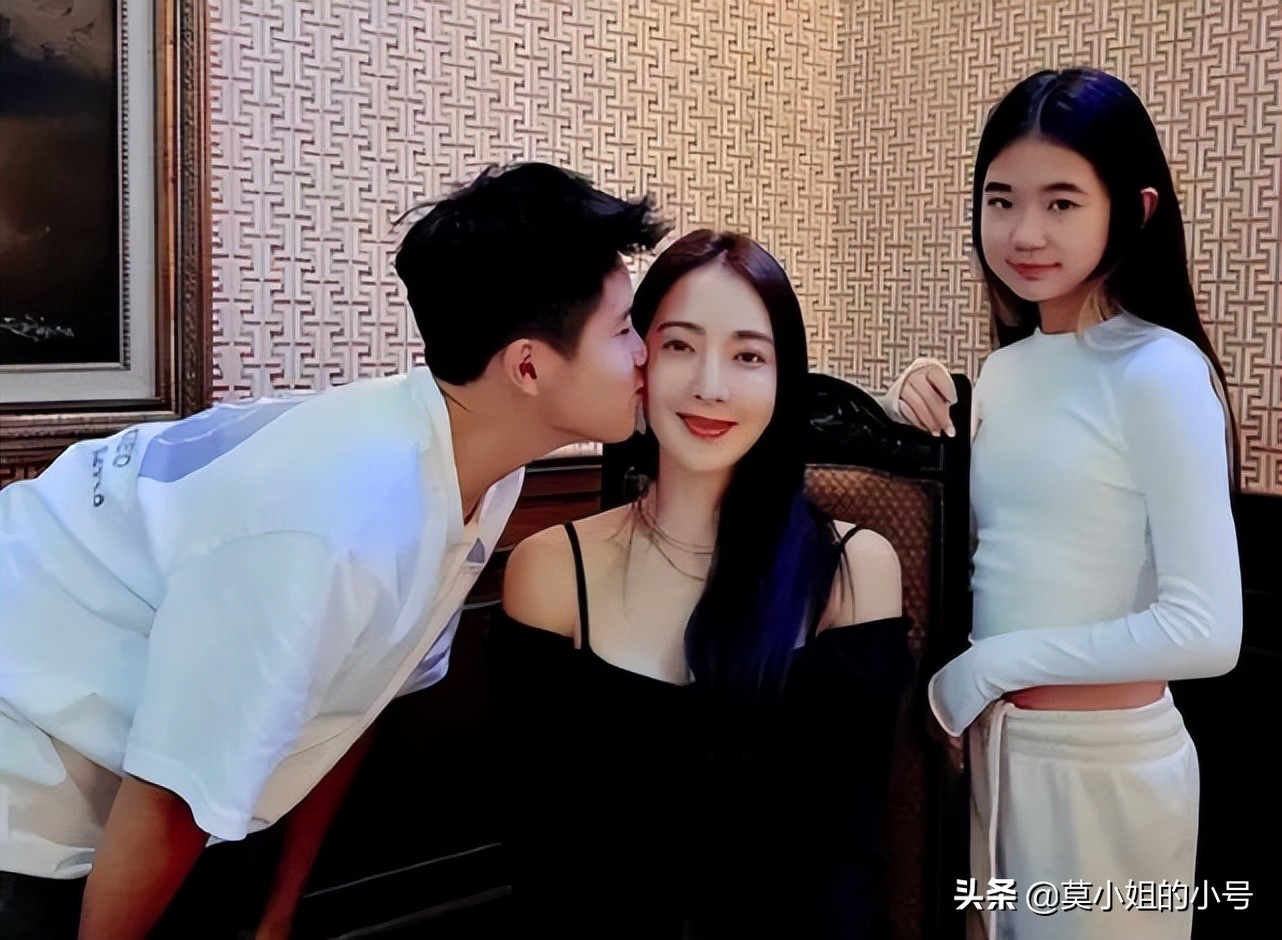 两天爆出7个瓜，股权被冻结、涉嫌偷税漏税、婚变，个个都是大瓜