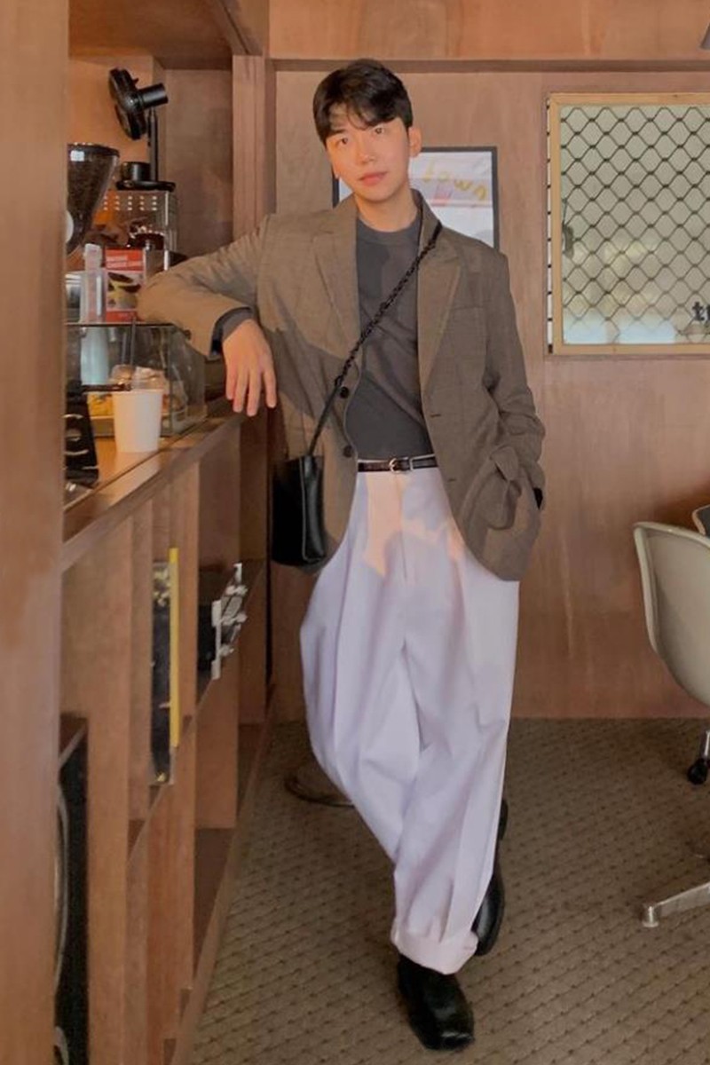 男人穿靴子配什么裤子好看（展现出不同寻常的时尚潮流）