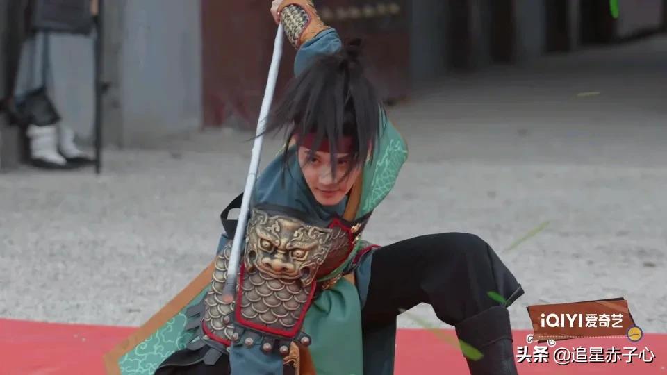 半个《跑男》来《萌探》，baby好像跟任何一个女嘉宾关系都特别好