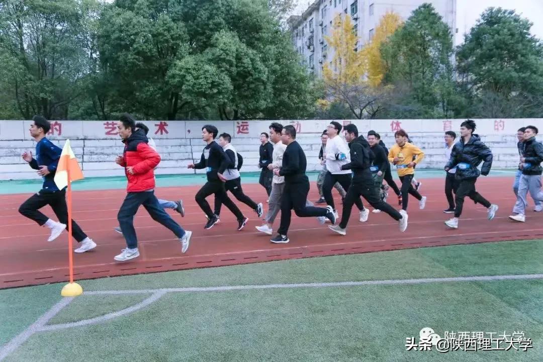 运动场上那些事儿丨直击体测现场，领略青春风姿