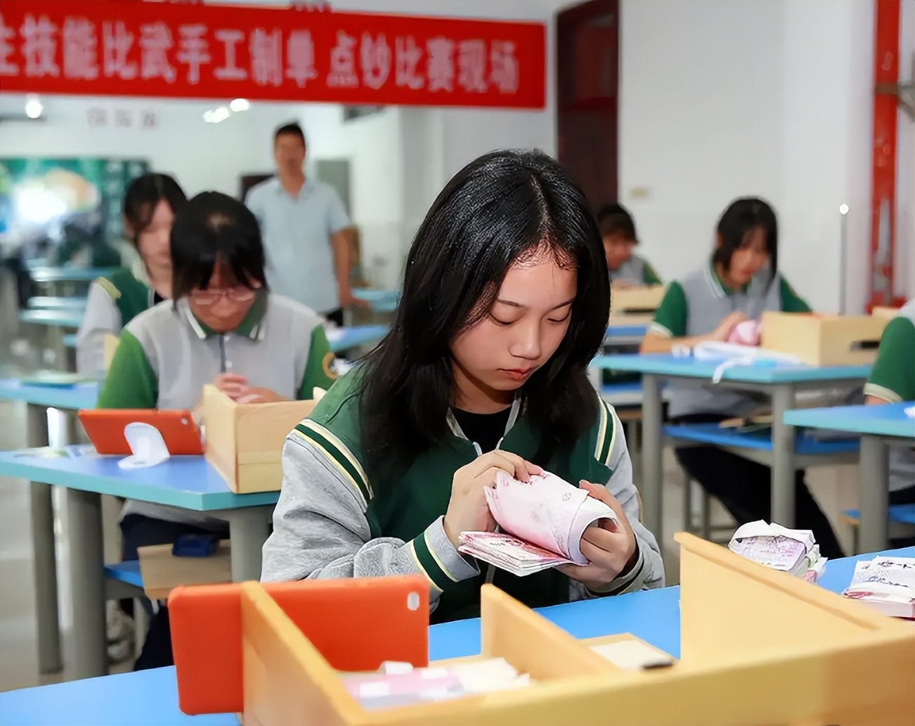 浙江省高校最新排名出炉，全国百强占四所，浙江师大进步不小