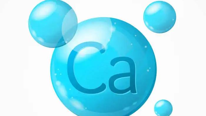 钙是生物体必需的一种元素,在人体的肌肉,骨骼,神经甚至体液中都有钙