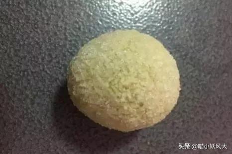 菏泽男子杀年猪发现“猪宝”，网传价值300万，猪宝真那么值钱？