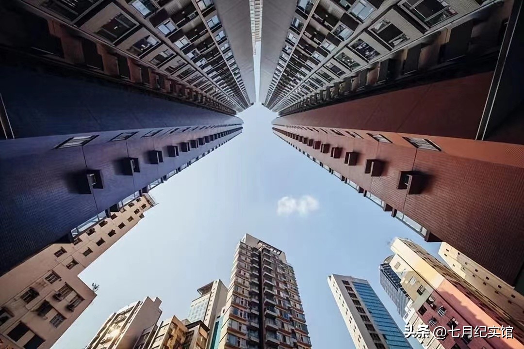 韩国楼市彻底崩了！有房子竟降价70%，疯狂炒房会引发经济危机吗