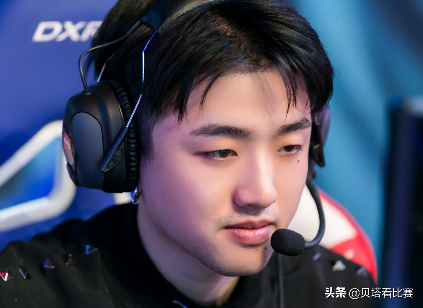 恭喜icon！BLG官宣：icon加入，担任中单位置！FoFo恐将沦为替补