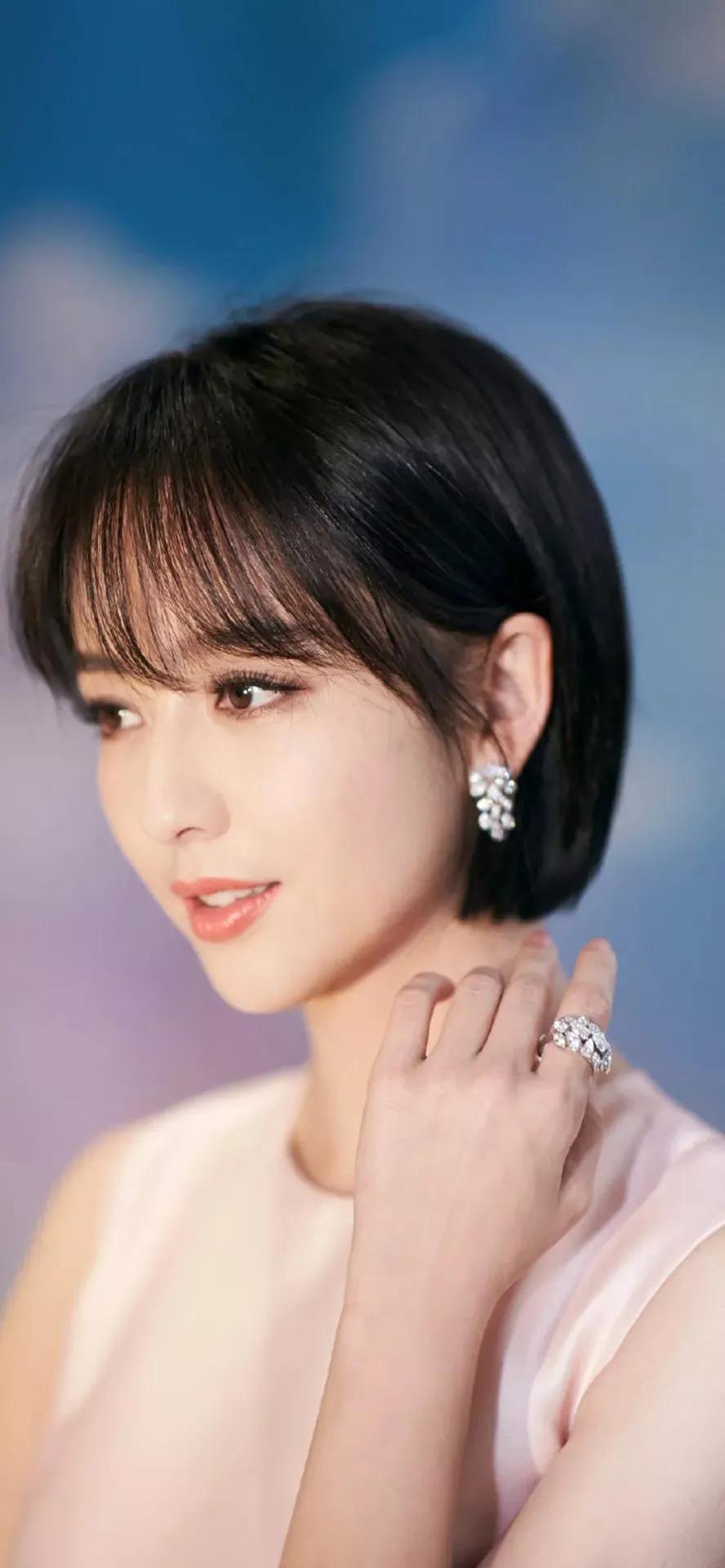 请欣赏50位明星的甜美微笑