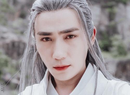 谁说白发就是老？这6位古装美男白发太惊艳，盛世容颜勾人心弦