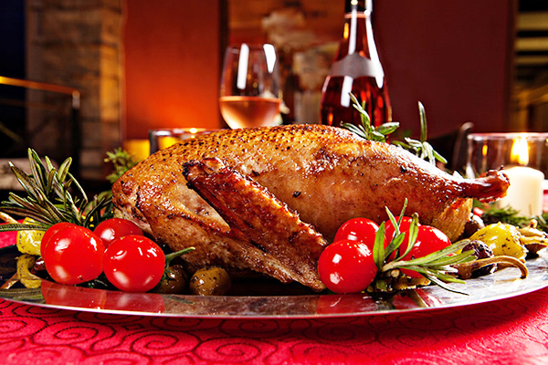 北京大学教授孔庆东，曾建议立法禁止吃年夜饭，他为何要这么说？