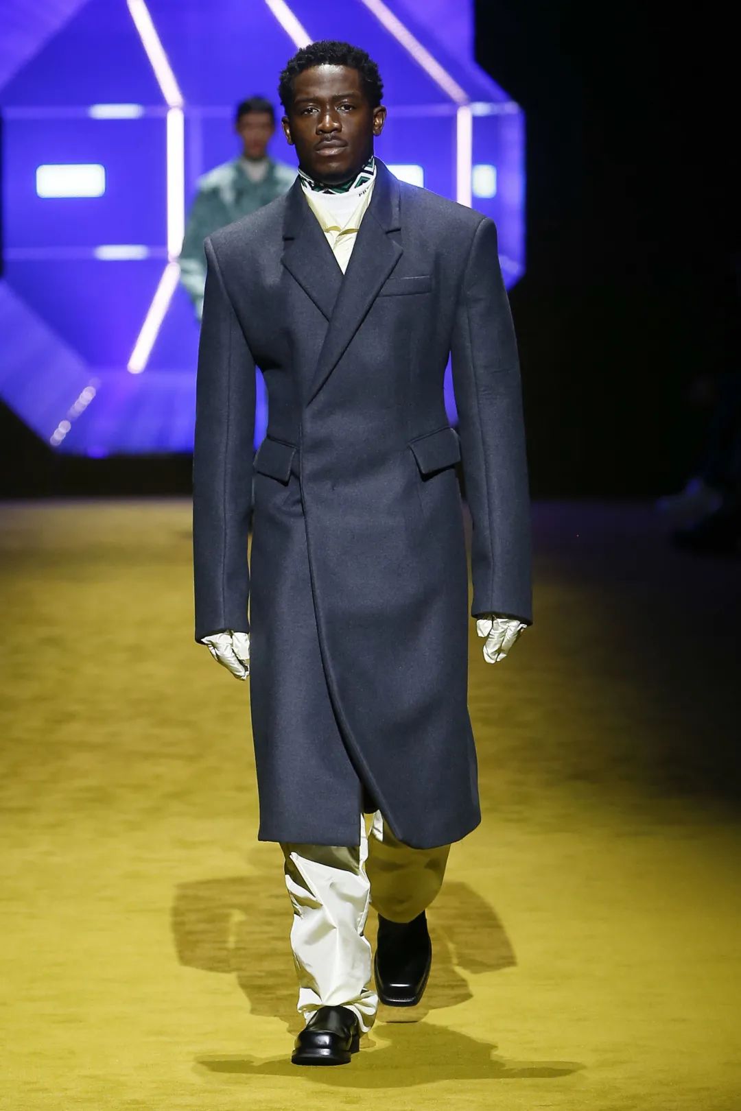 没有这份解读指南,怎么看懂PRADA男装?