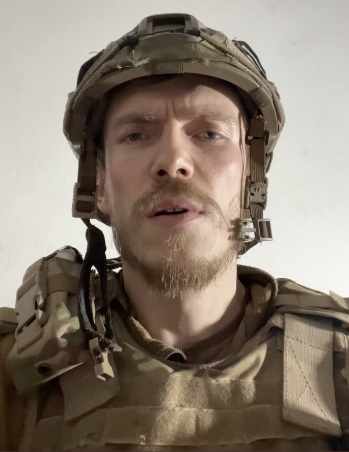 “因为出了叛徒，亚速钢铁厂被俄军攻入”