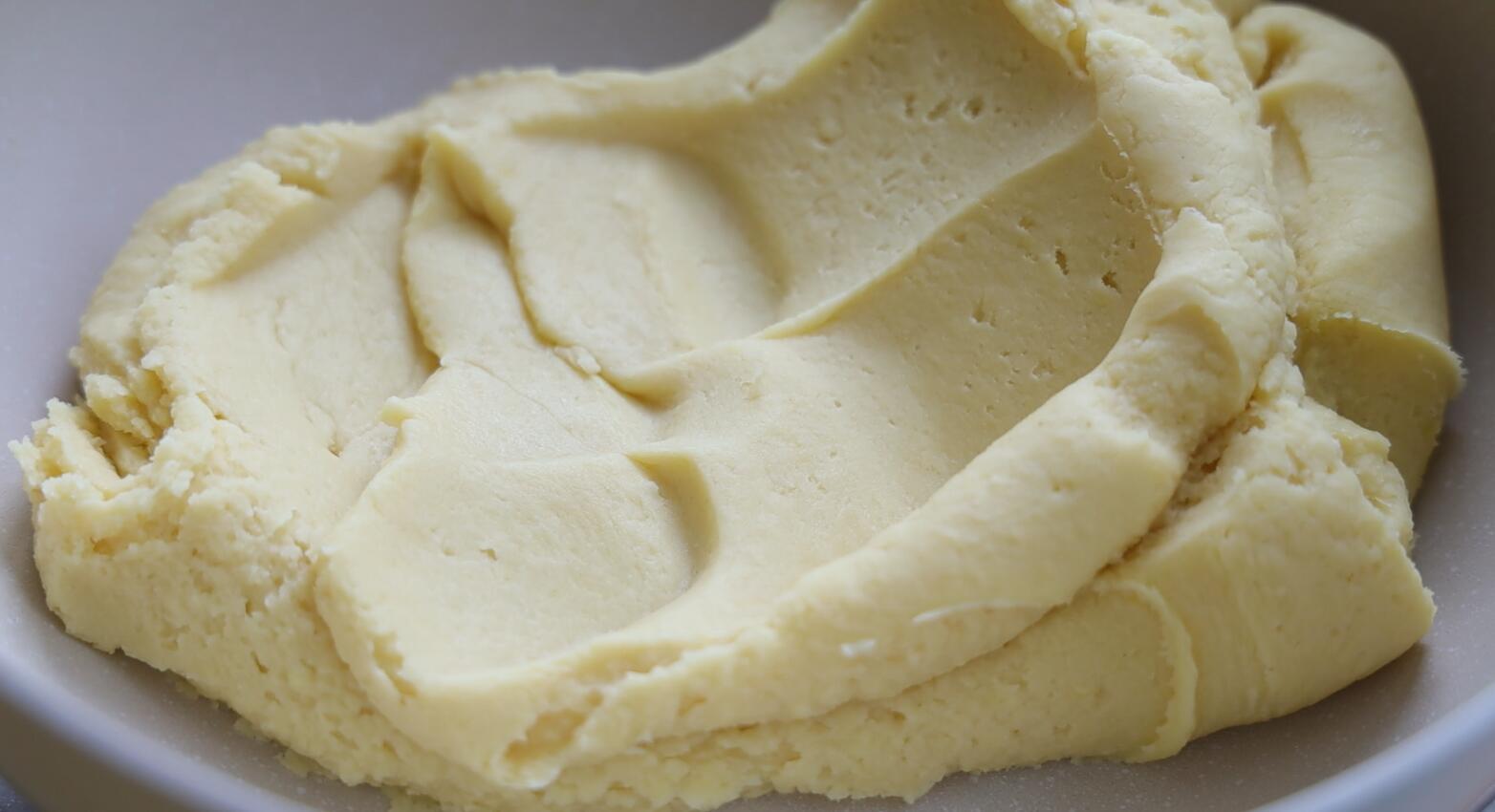 不用开酥的绿豆饼，低油低糖，好吃不上火，清爽不油腻