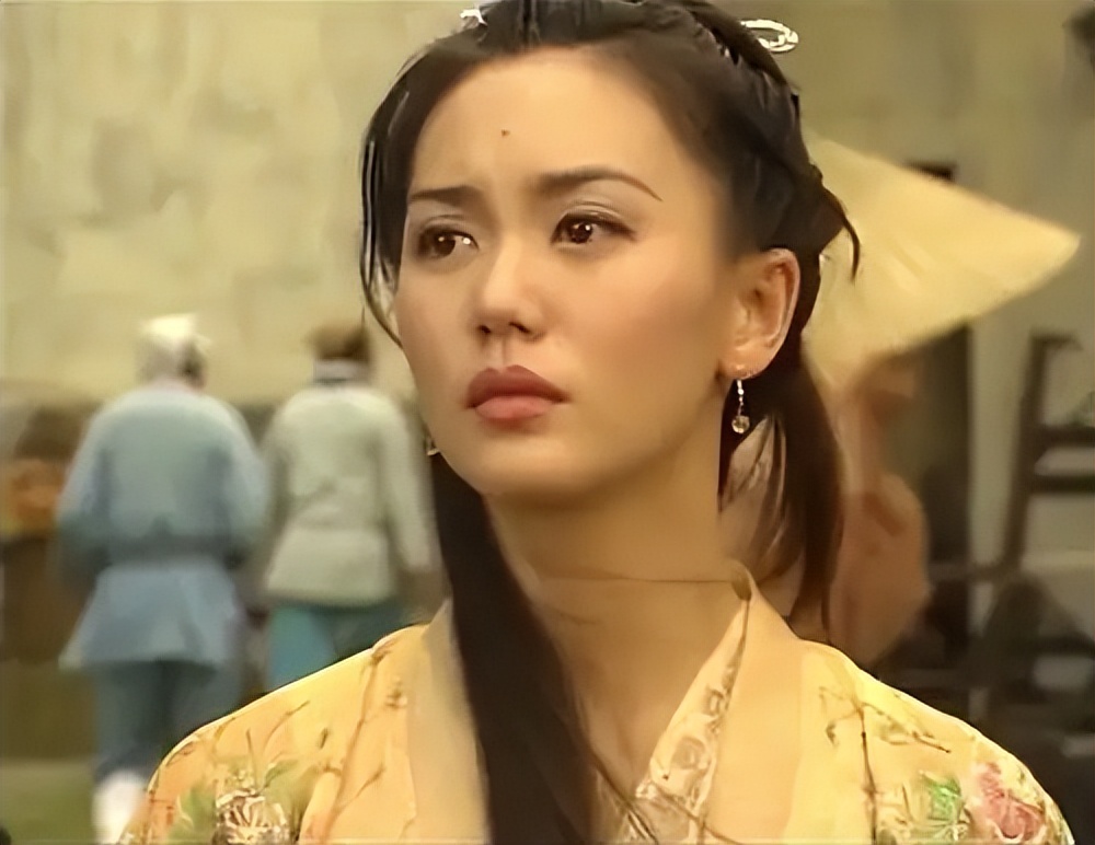 千娇百媚一颗痣，娱乐圈8位“痣美人”，谁最有味道？