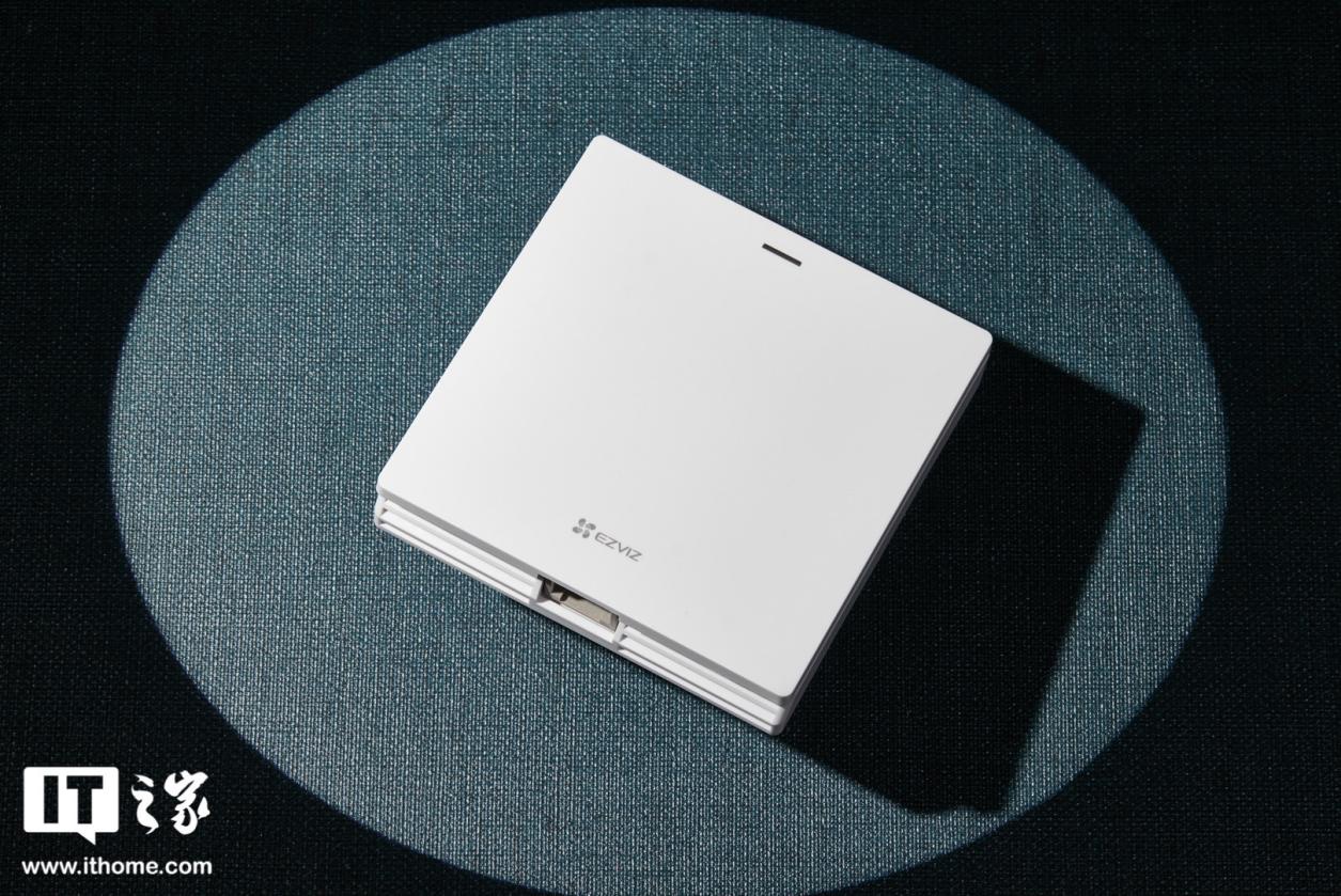 「IT之家评测室」萤石 Wi-Fi6 面板 AP W5X 上手：对比 TP，优势明显