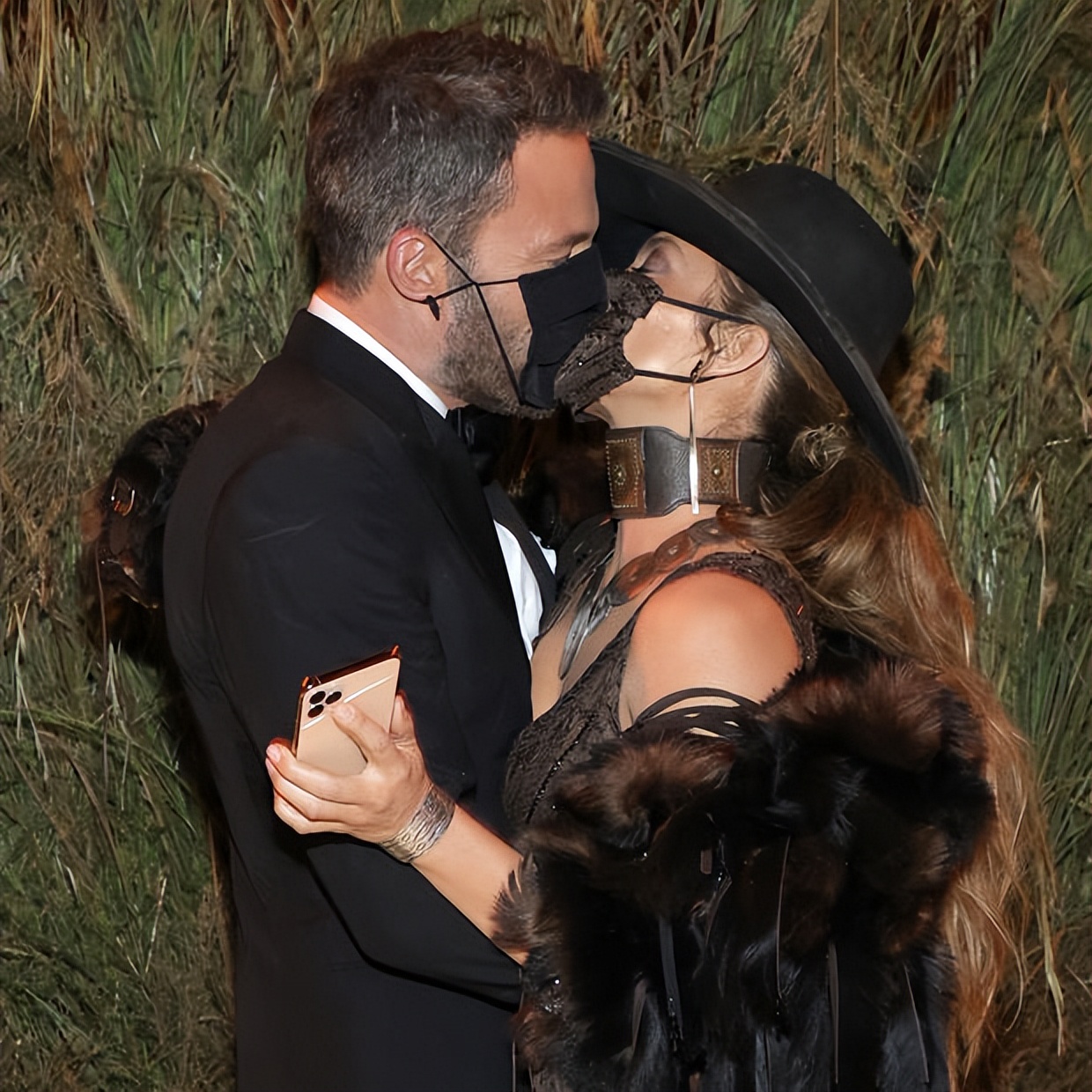 大本JLo结婚了！兜兜转转20年爱的还是你，网友：这世界还有真爱