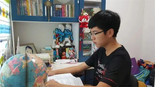 浙江奥数天才叶珈宁：未参加高考高2被保送，北大降200也要录取