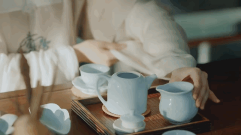 史上最空灵的一首诗，字字禅意，抚慰世人1200多年