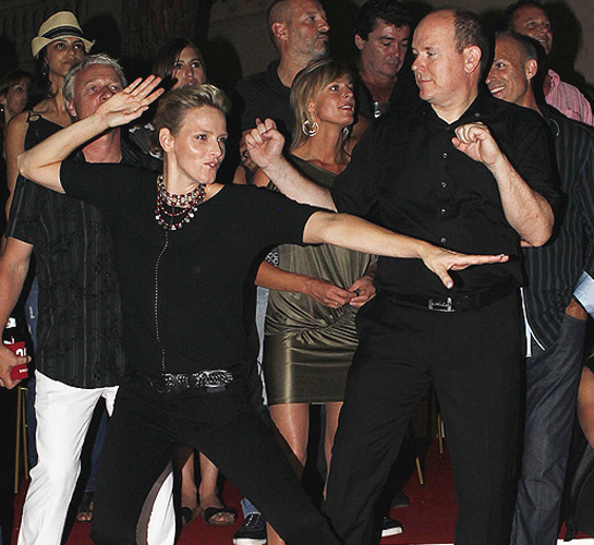 欧洲最美王妃破烂人生：丈夫私生子成群结队，她逃婚三次仍被追回