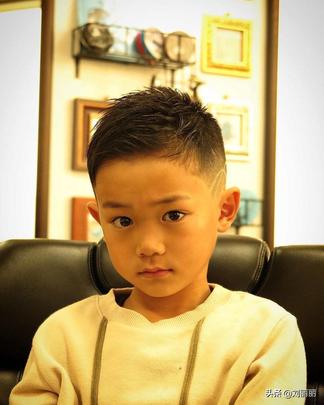 男孩的发型图片 帅气(2022小帅哥发型推荐14款) - 赤虎壹号