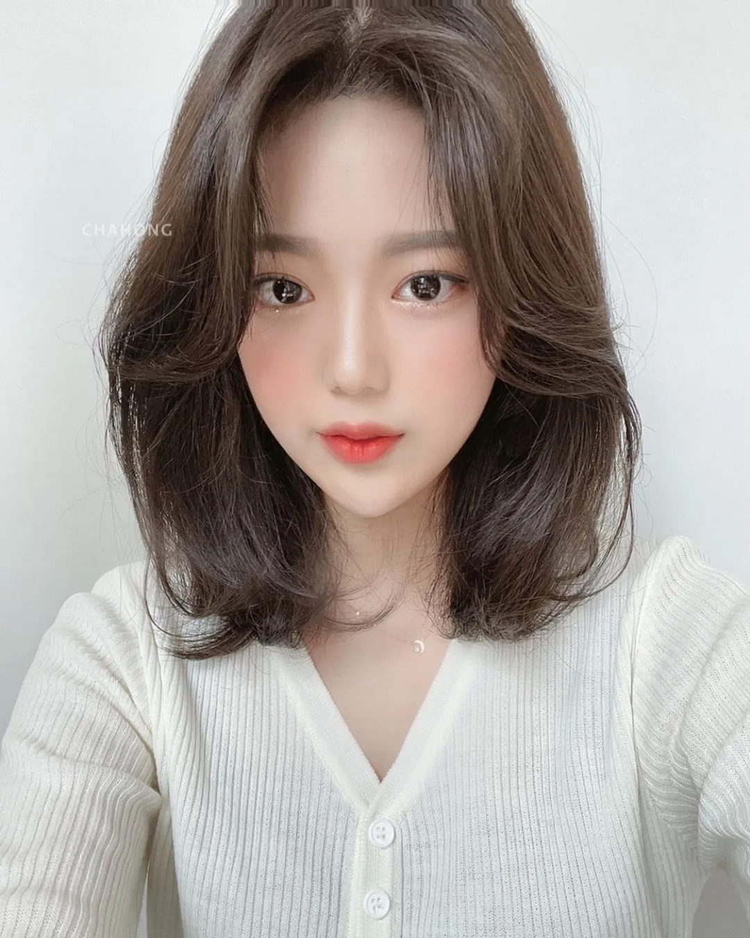 最新直发发型(最新直发发型女图片)-清风信息网