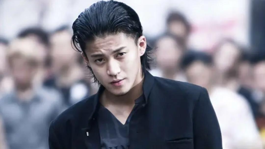 日本男神小栗旬塌房?盘点每一版花泽类,你pick哪一款?