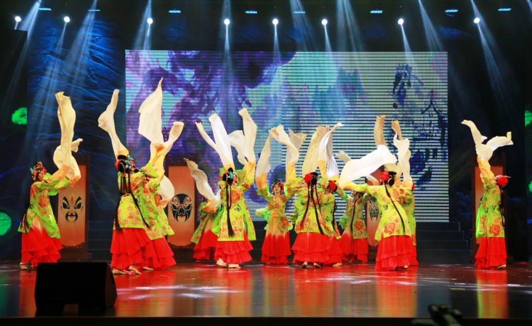 为什么可以报考河北师范大学？