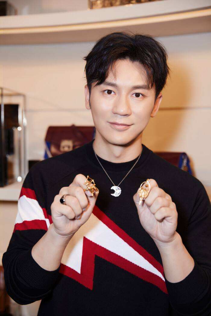 至今不娶妻的10位内地大龄男星,有人情史复杂,有人感情成谜