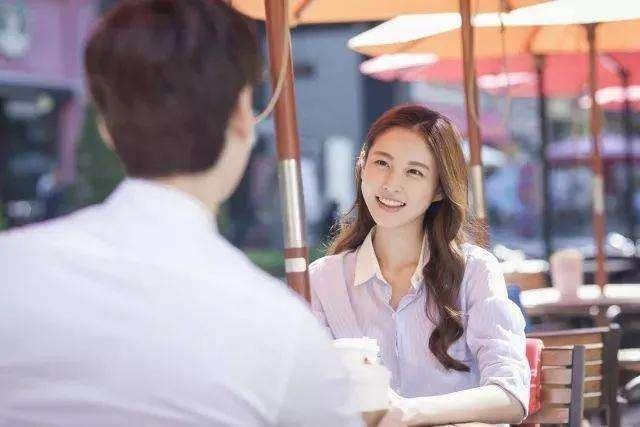 你支持子女不婚不育吗？听听父母内心深处的真实想法，现实又无奈